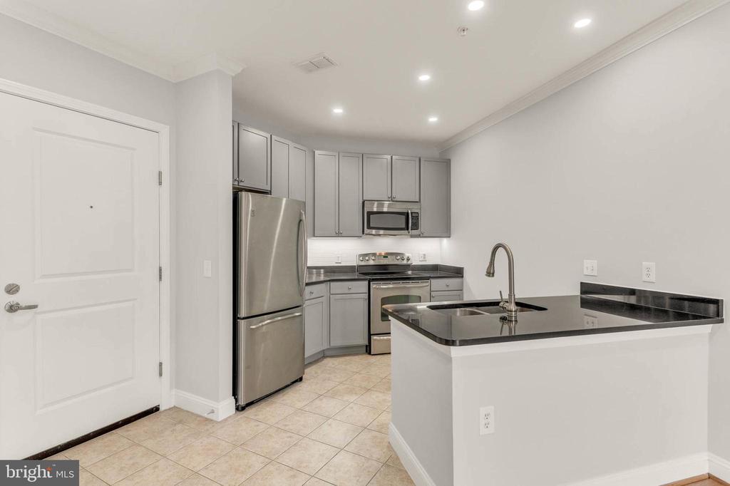 1391 Pennsylvania Ave SE #348