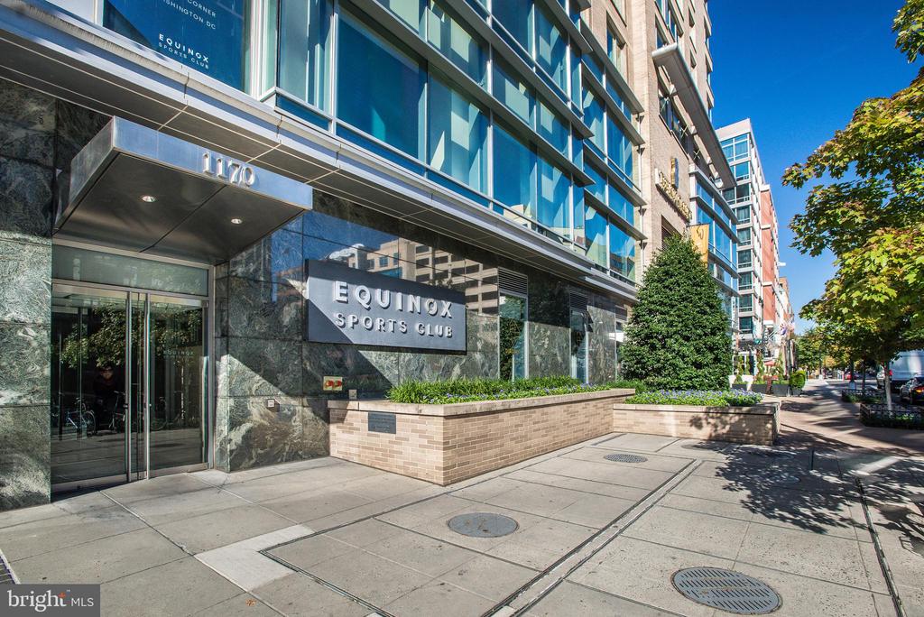 2201 L ST NW #500