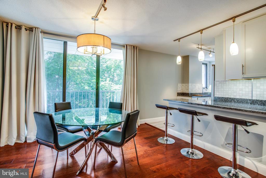 2201 L ST NW #500
