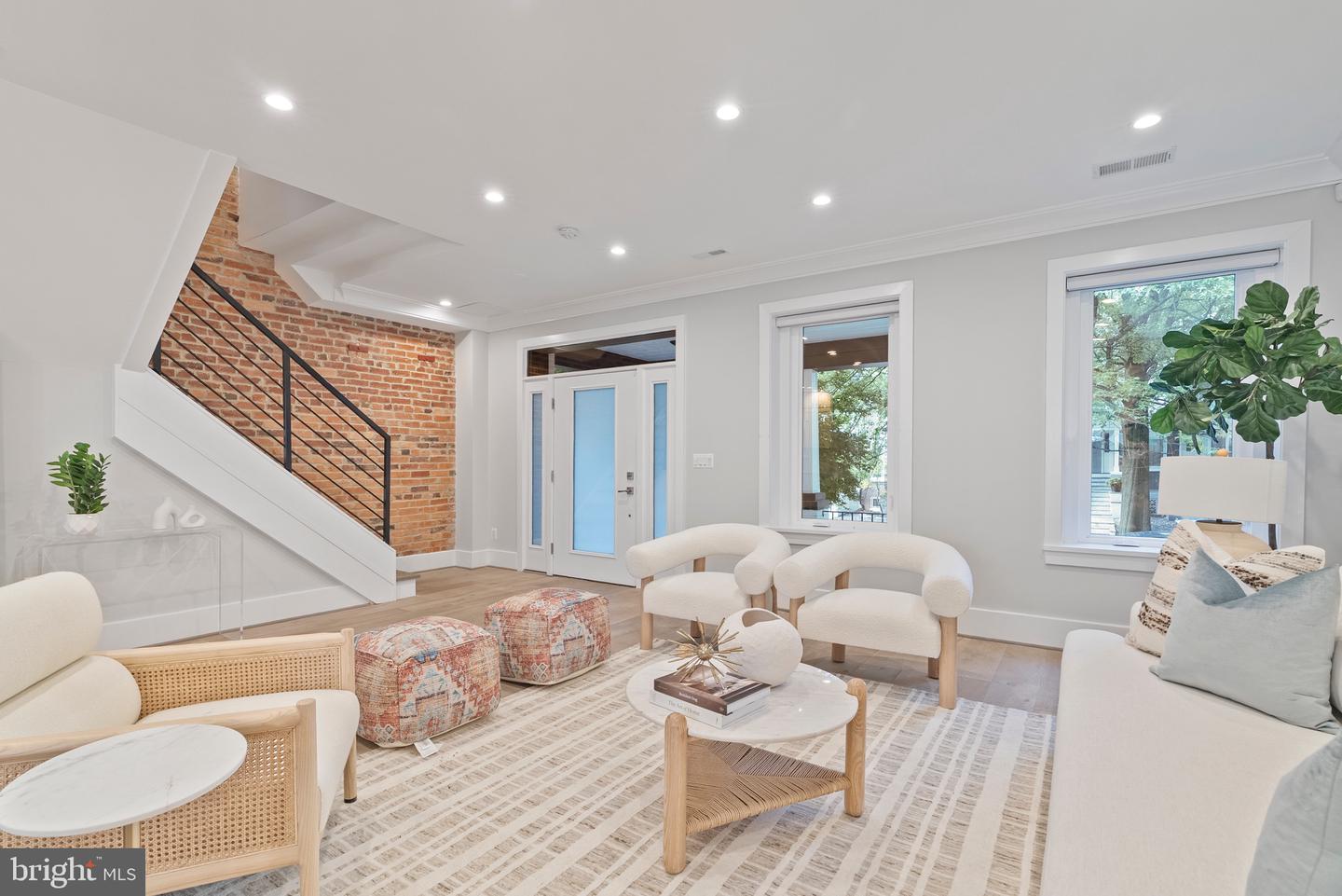 1419 Buchanan St NW
