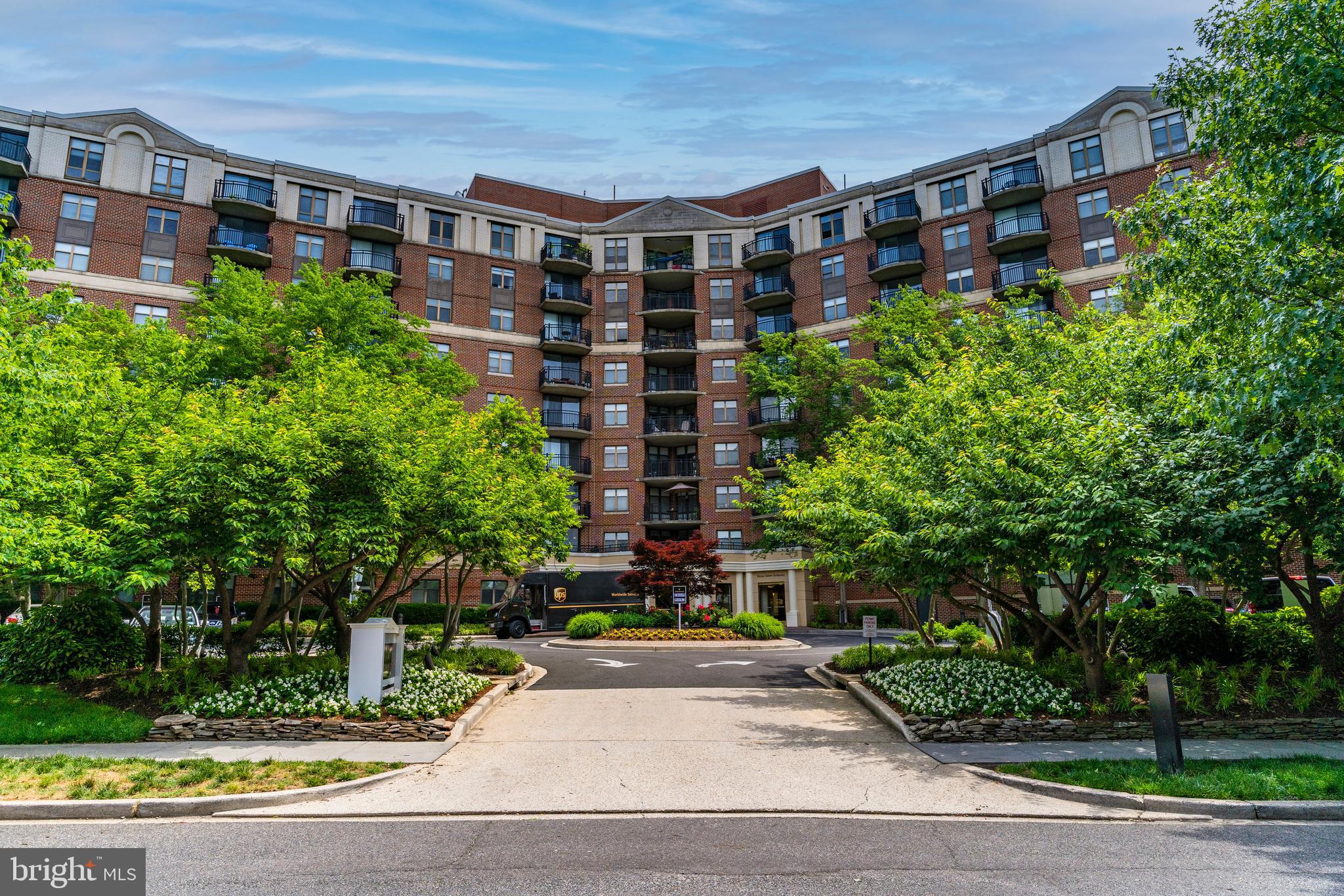 3401-3420 38TH ST NW #407