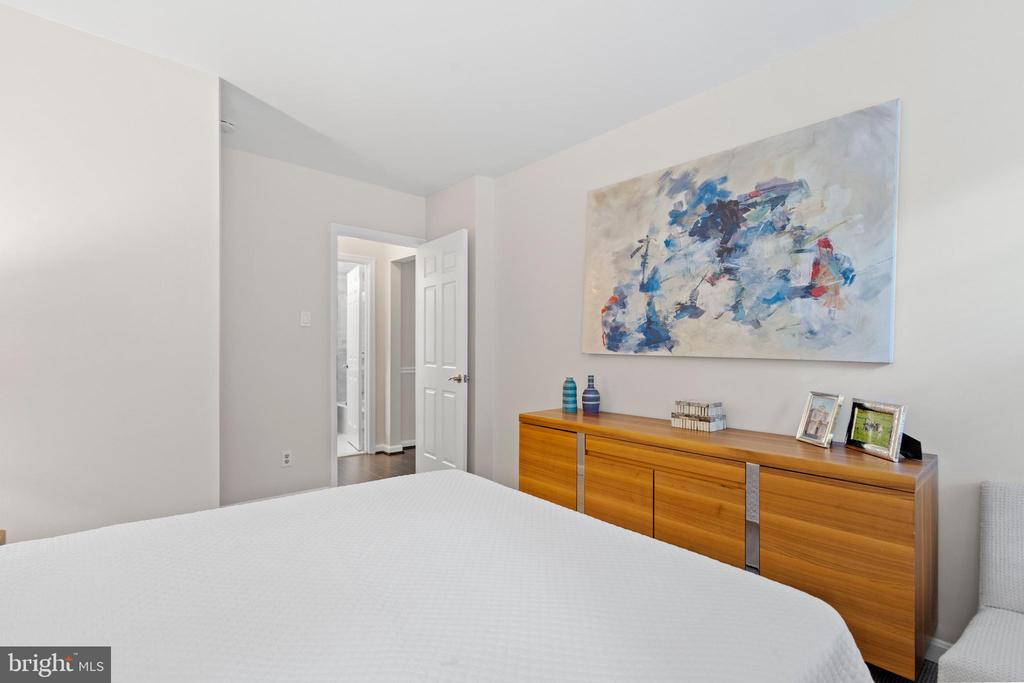 3630 39TH STREET NW E533