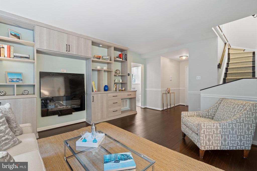 3630 39TH STREET NW E533