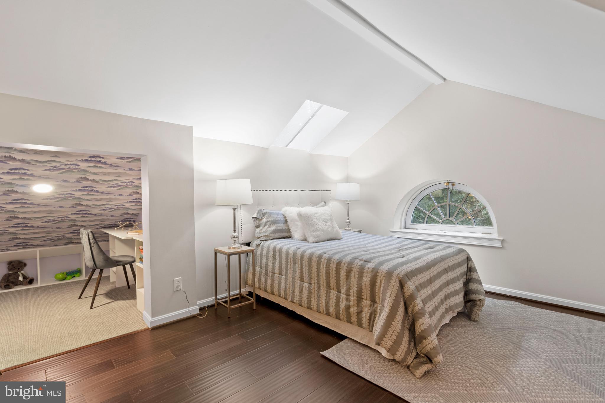 3630 39TH STREET NW E533