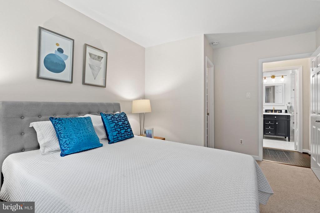 3630 39TH STREET NW E533