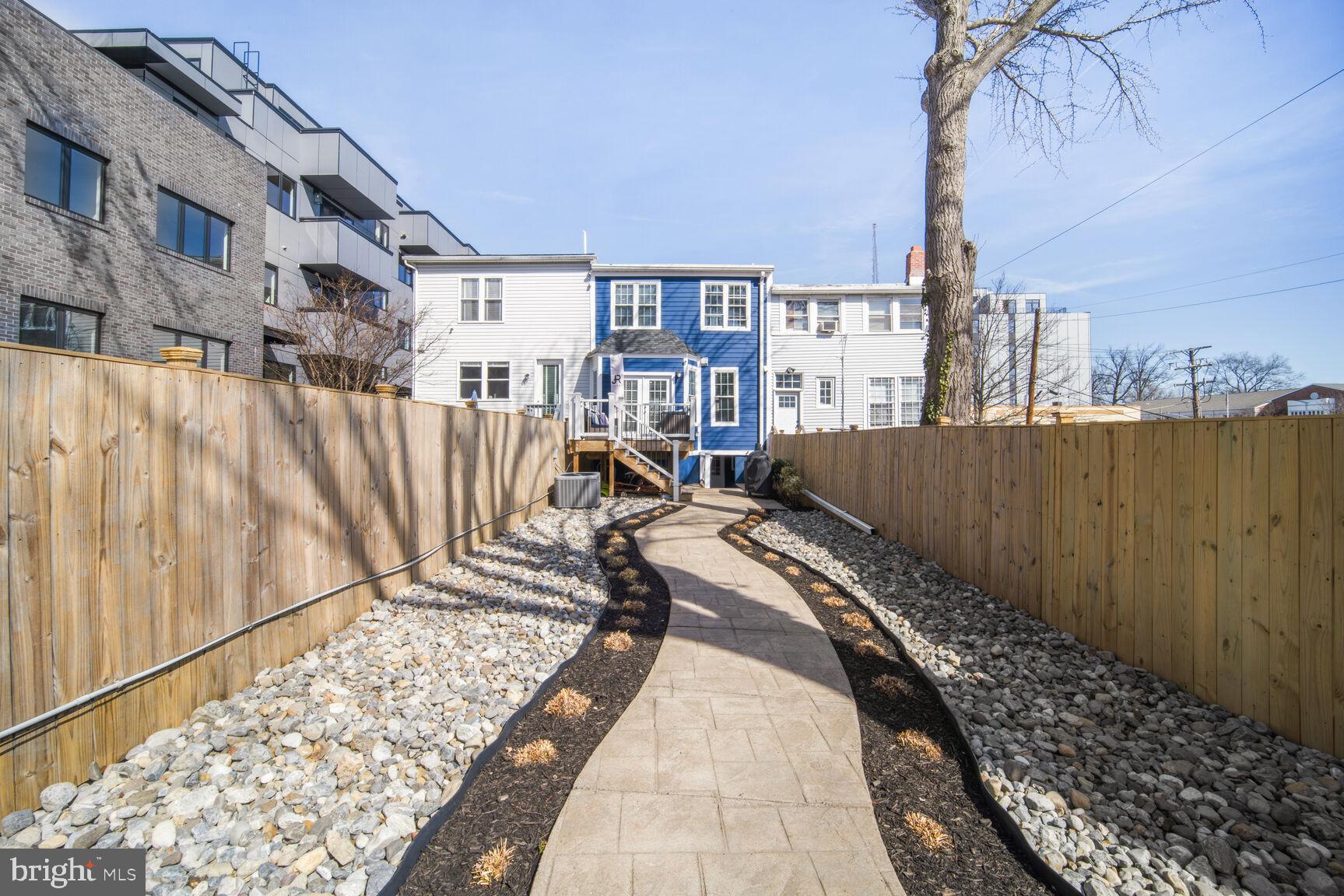 1208 MADISON STREET NW