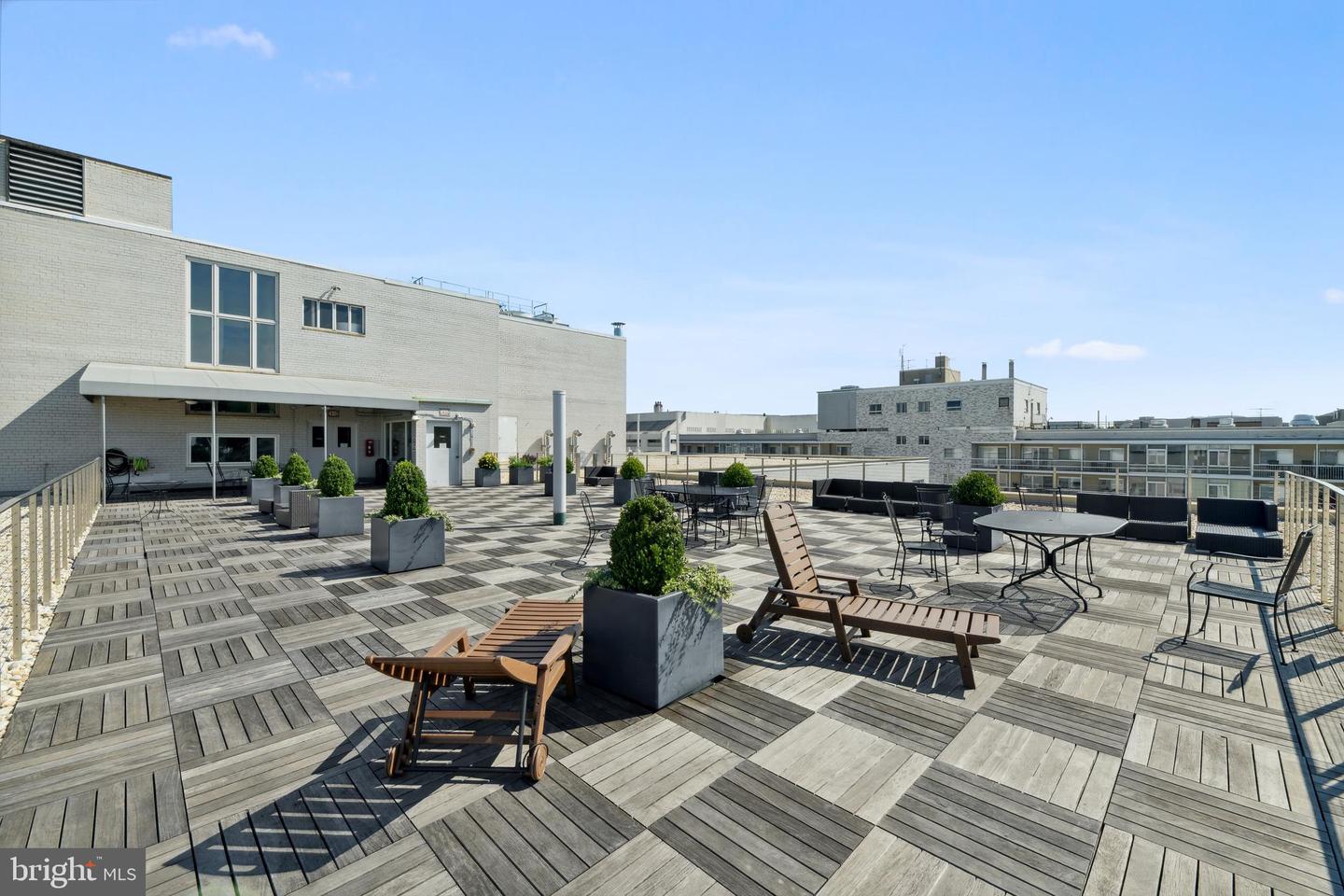 2475 Virginia Ave NW #211