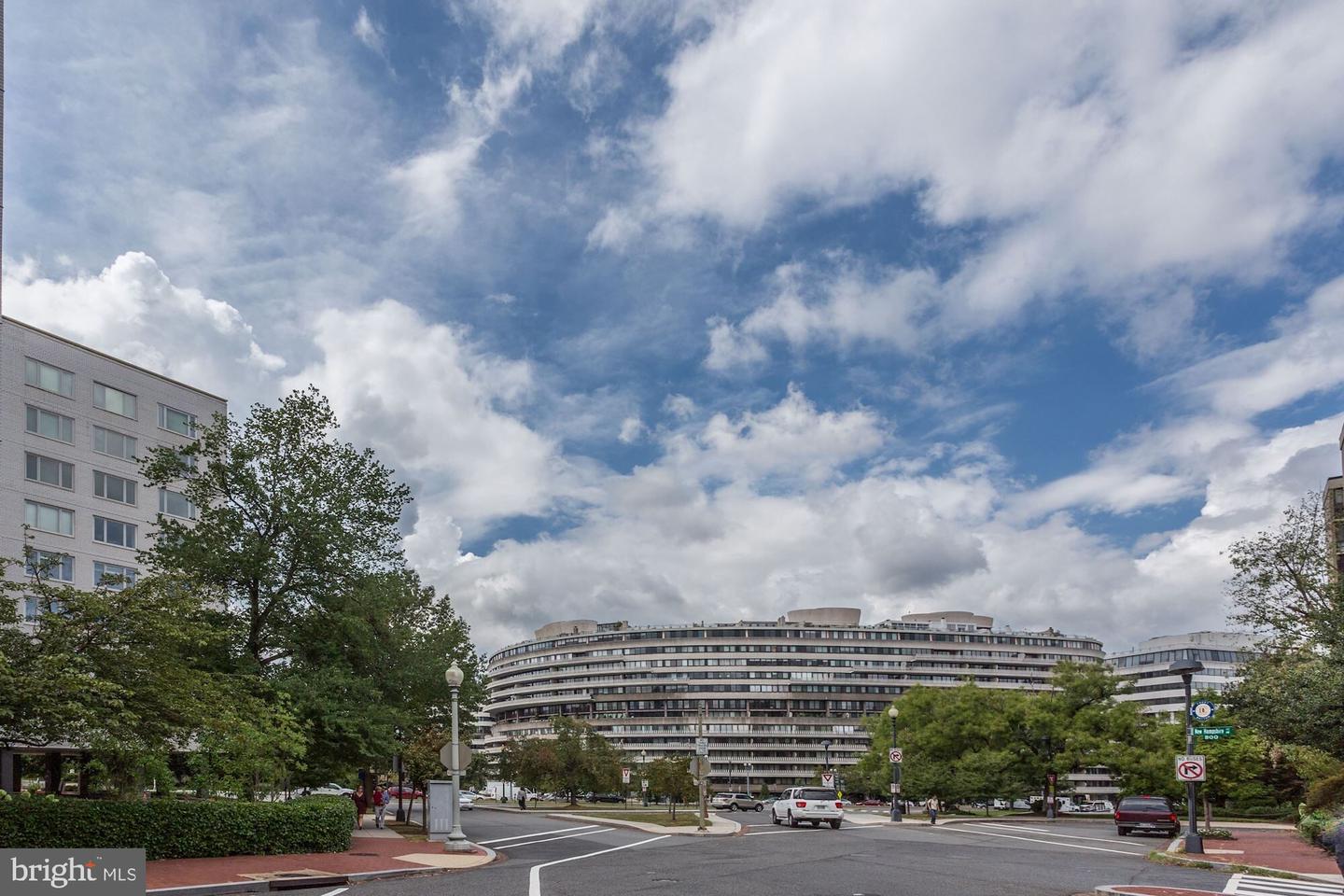 2475 Virginia Ave NW #211