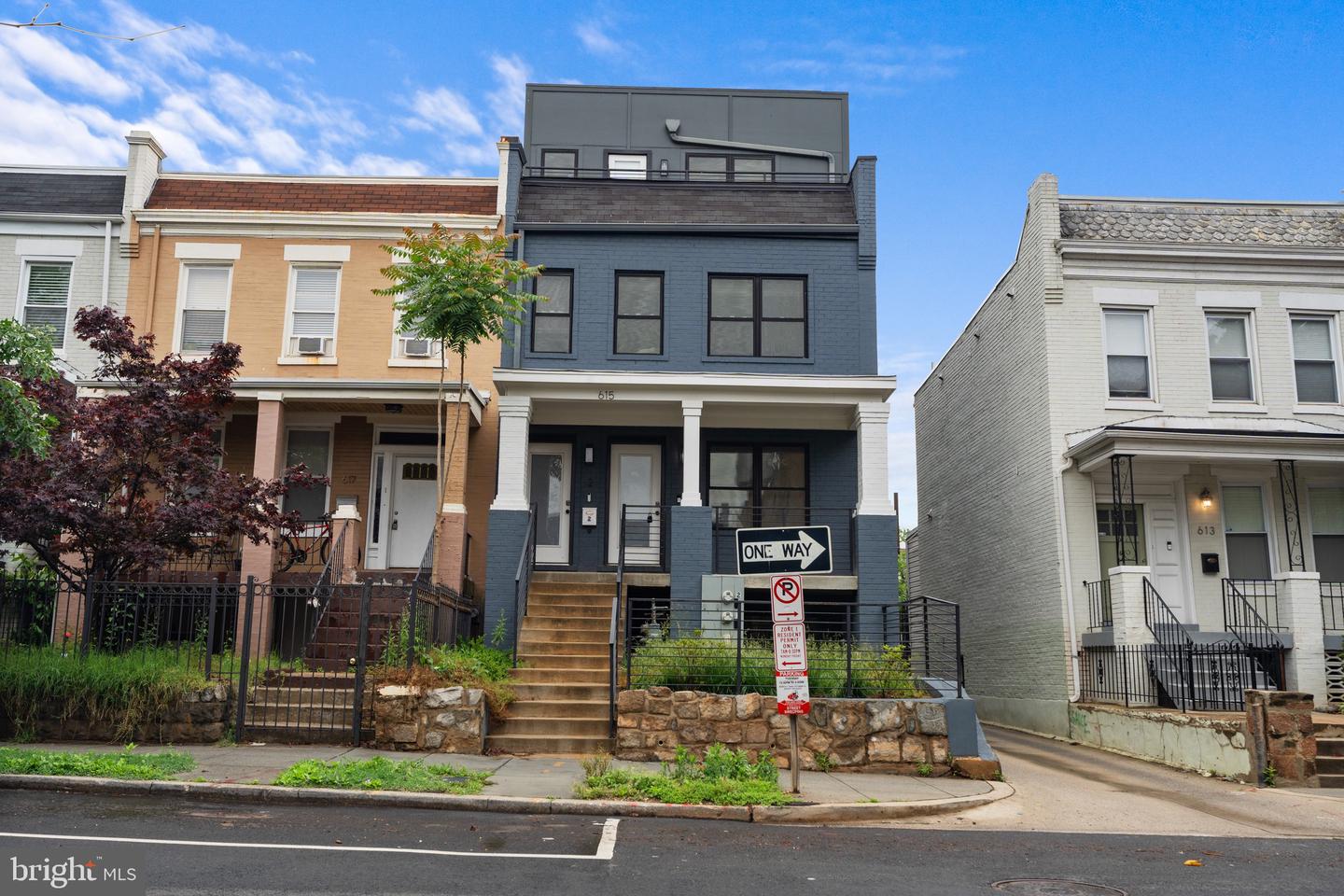 615 IRVING ST NW #1F