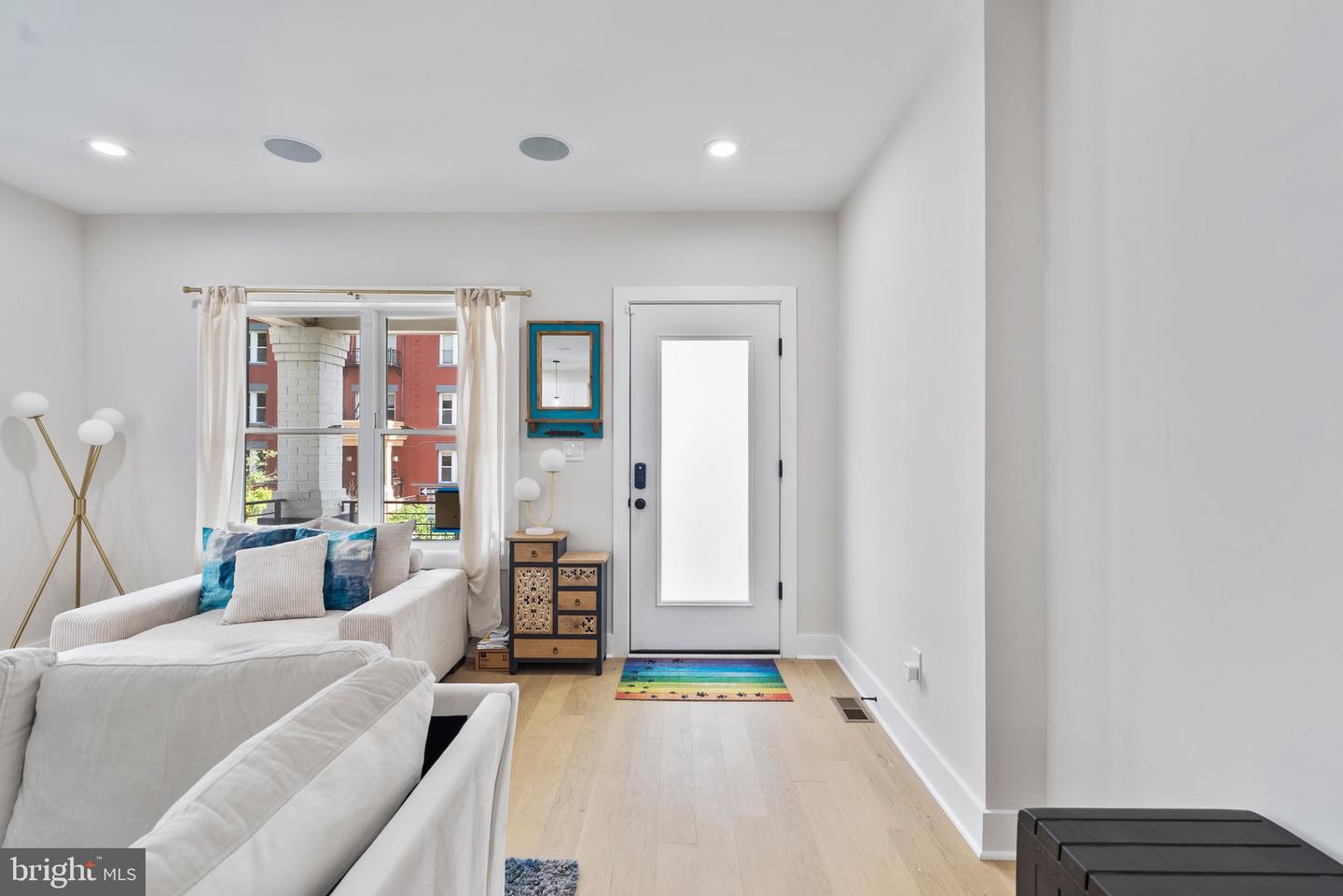 615 IRVING ST NW #1F