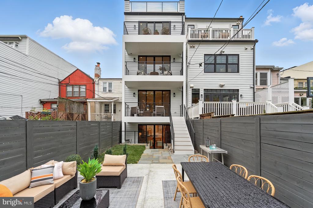 3622 S STREET NW