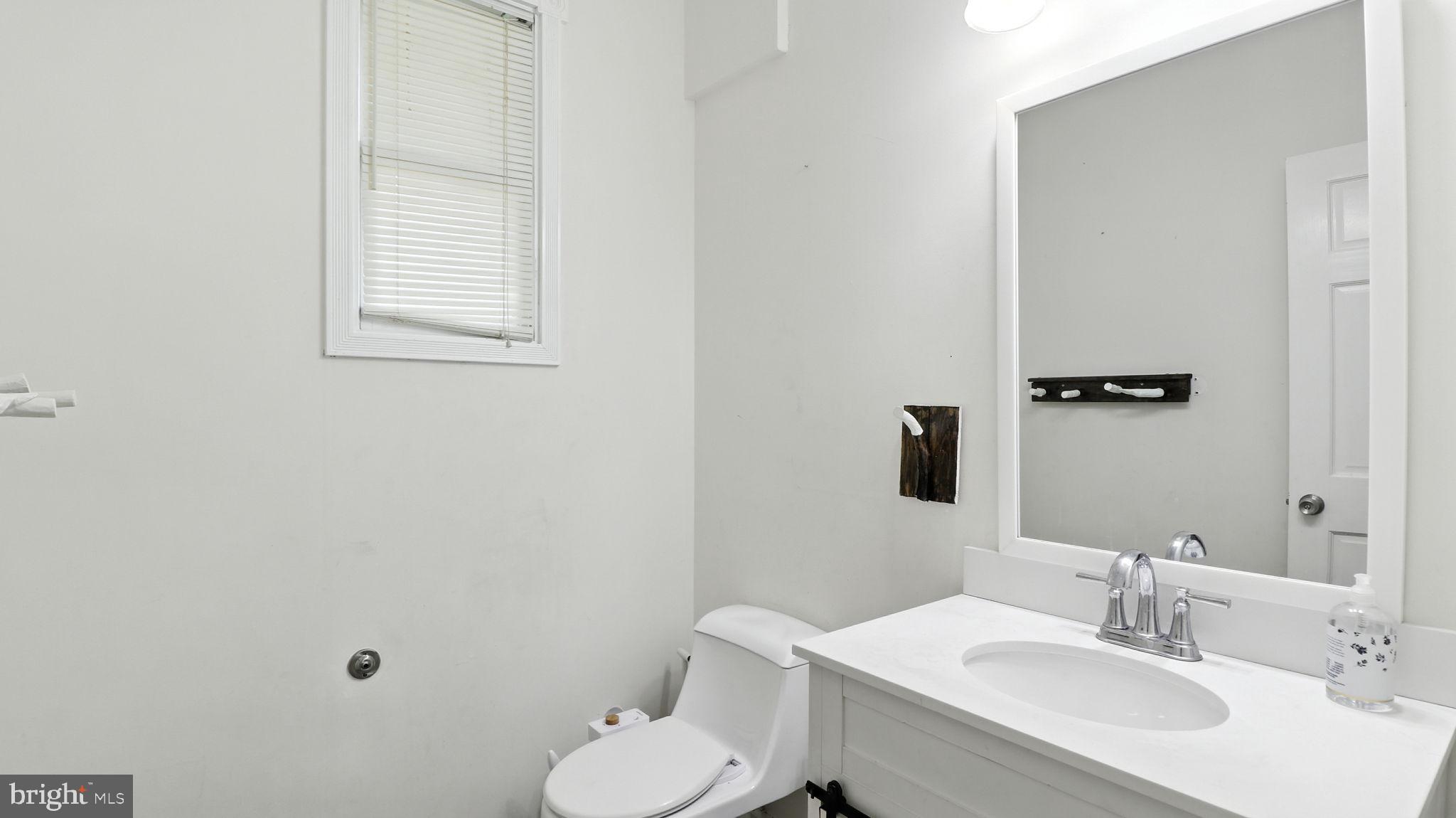 1715 JACKSON STREET NE