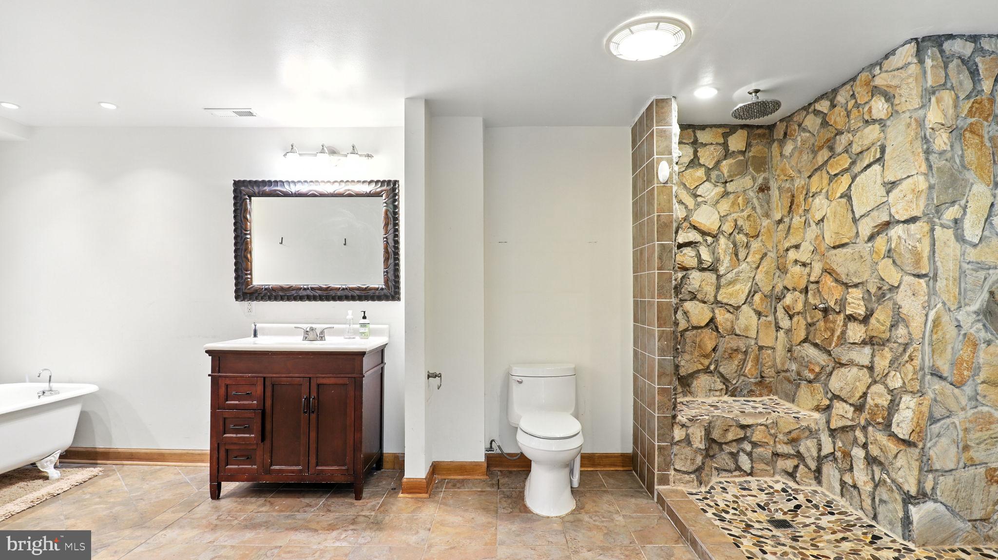 1715 JACKSON STREET NE