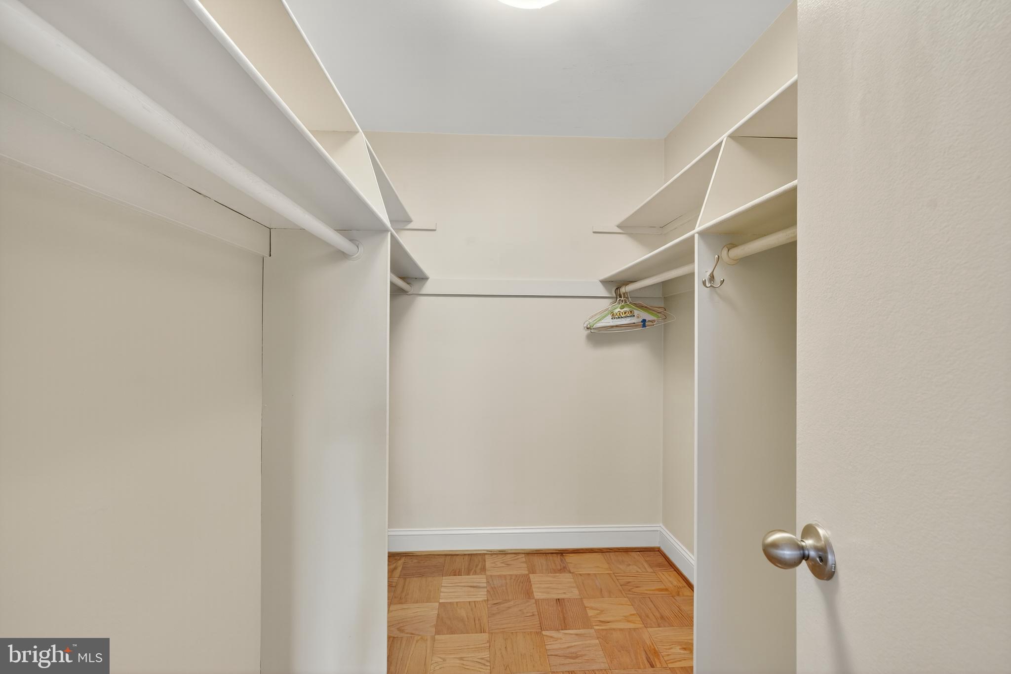 3001 VEAZEY TERRACE NW 529