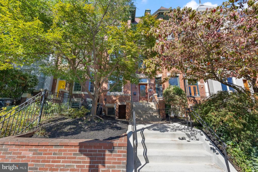 2724 13TH STREET NW