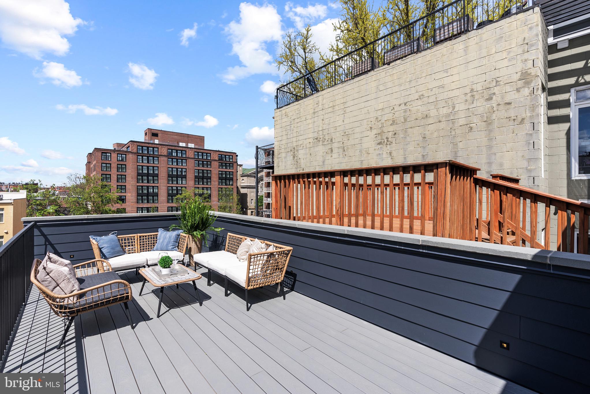 2460 ONTARIO ROAD NW
