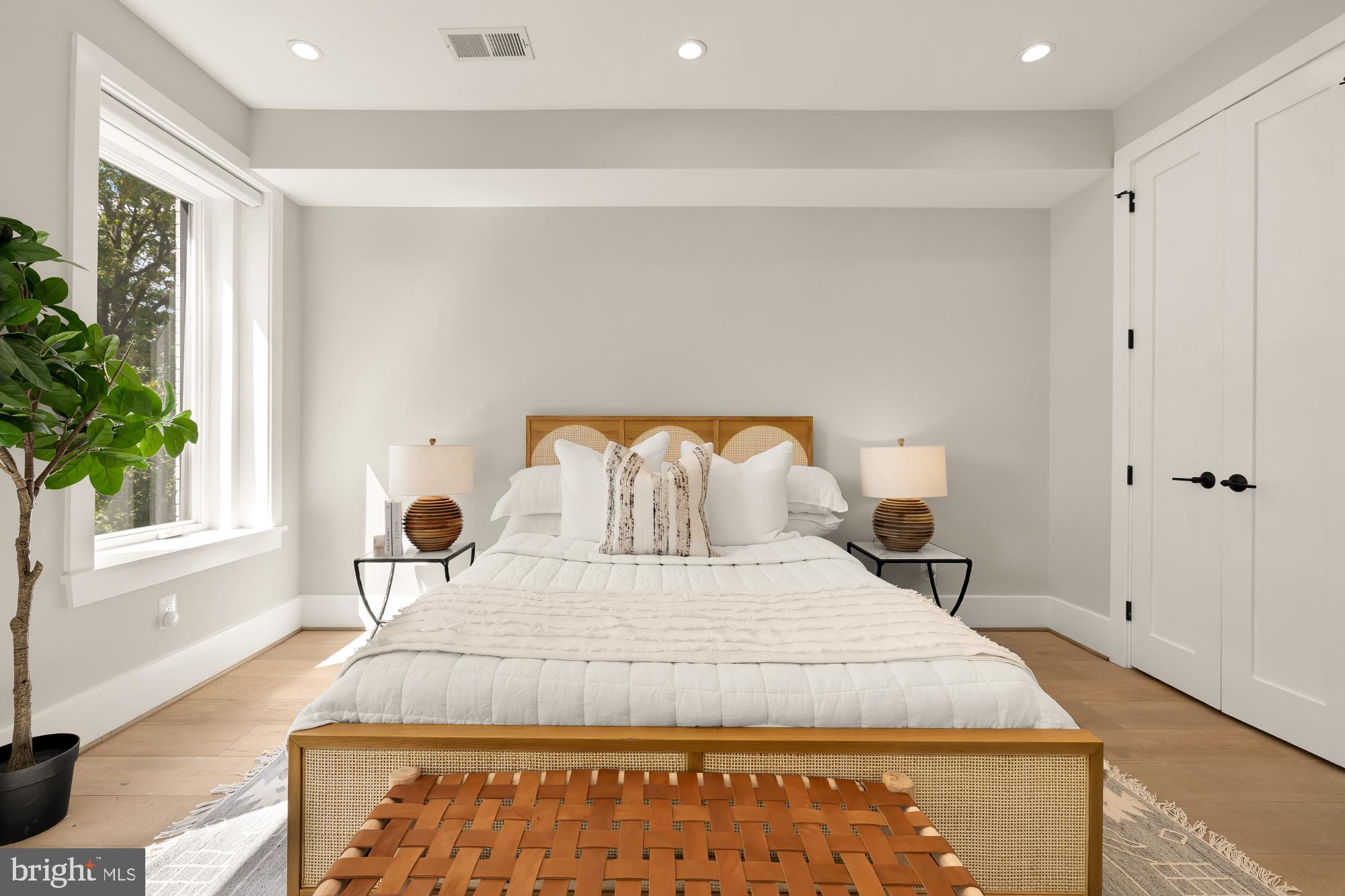 1419 BUCHANAN STREET NW