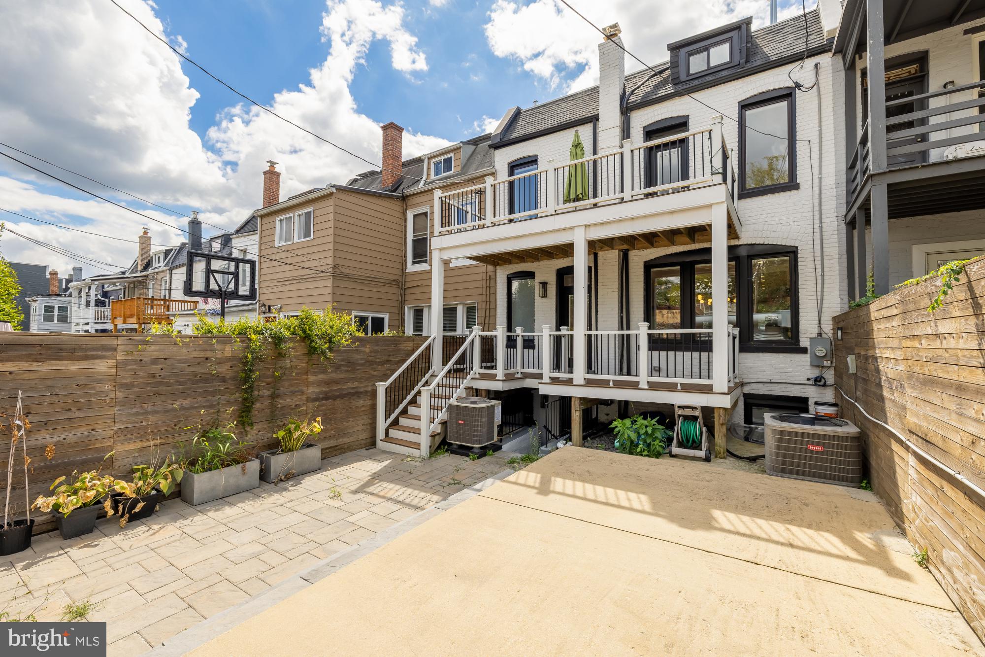 1419 BUCHANAN STREET NW