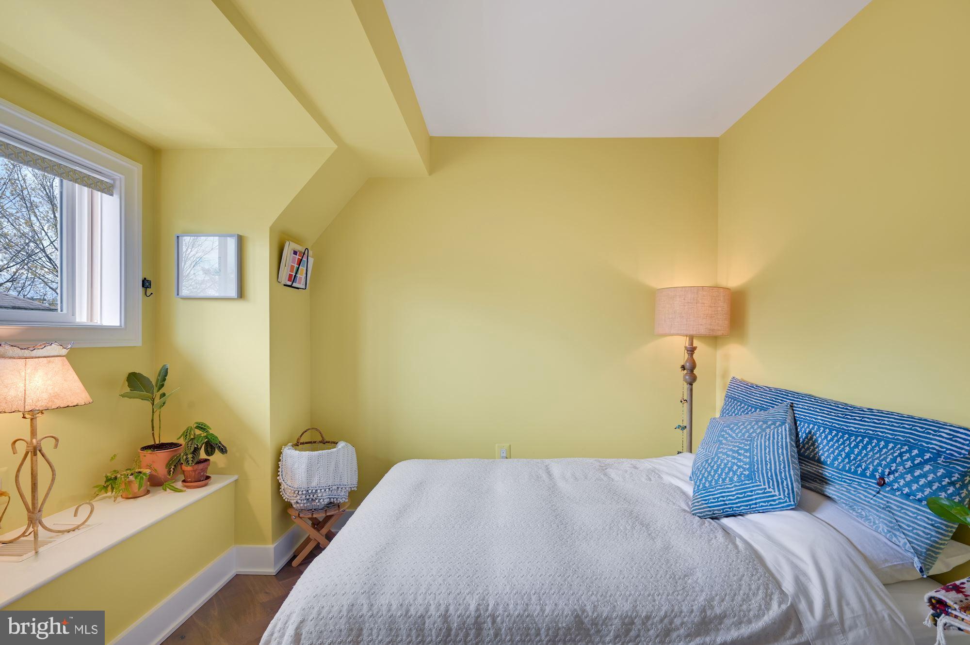 902 WEBSTER STREET NW 2