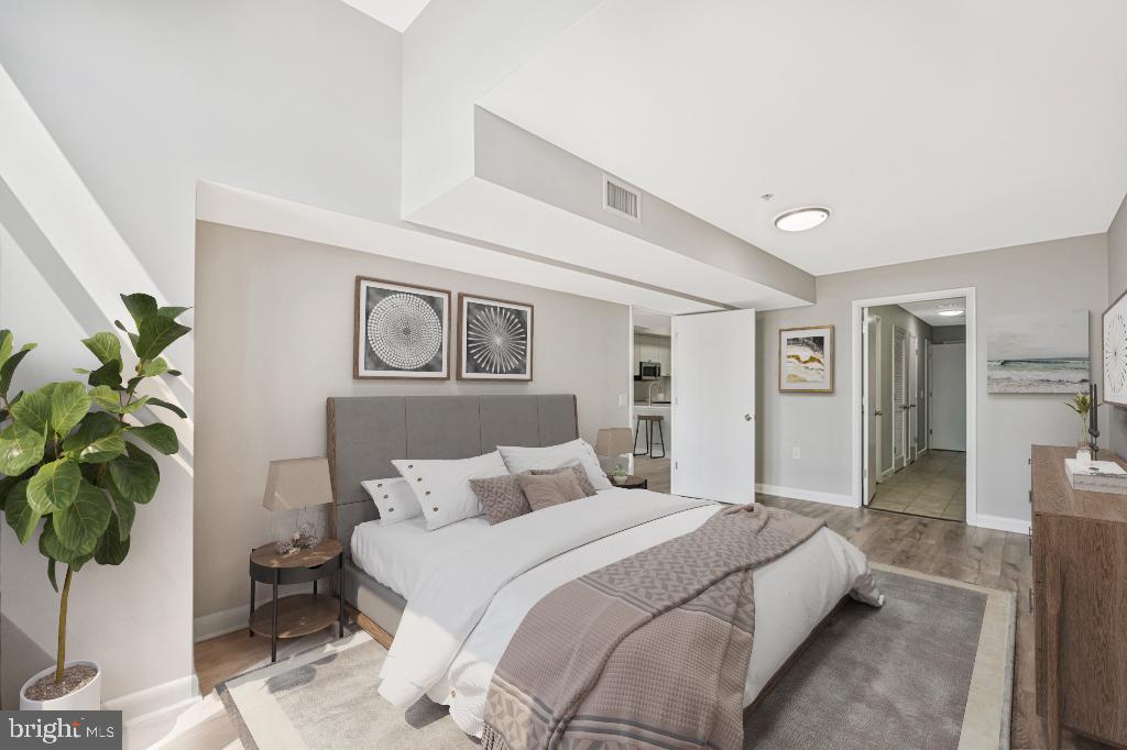 400 MASSACHUSETTS AVENUE NW 1322