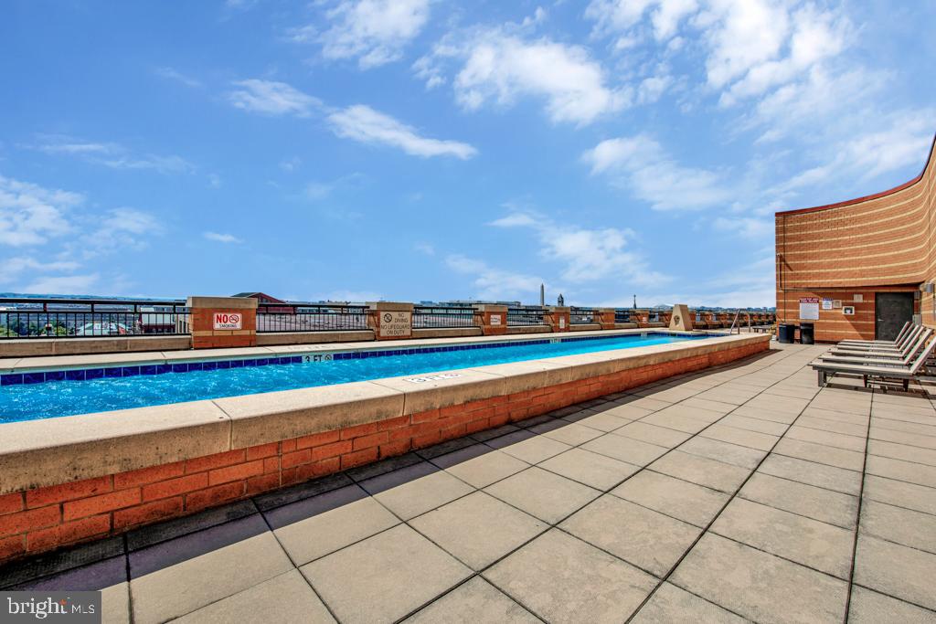 400 MASSACHUSETTS AVENUE NW 1322