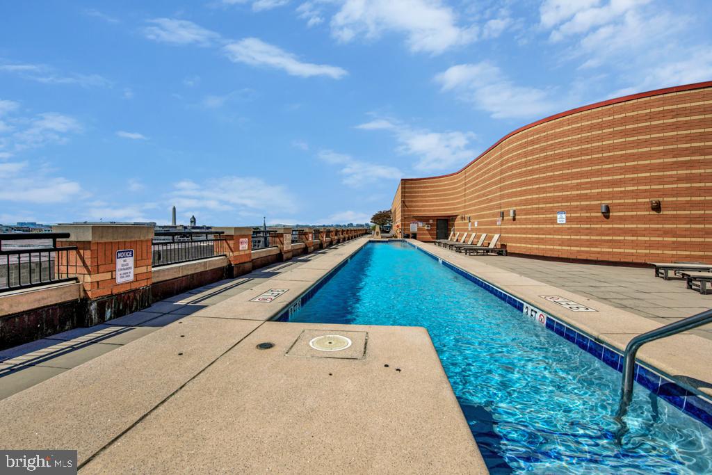 400 MASSACHUSETTS AVENUE NW 1322