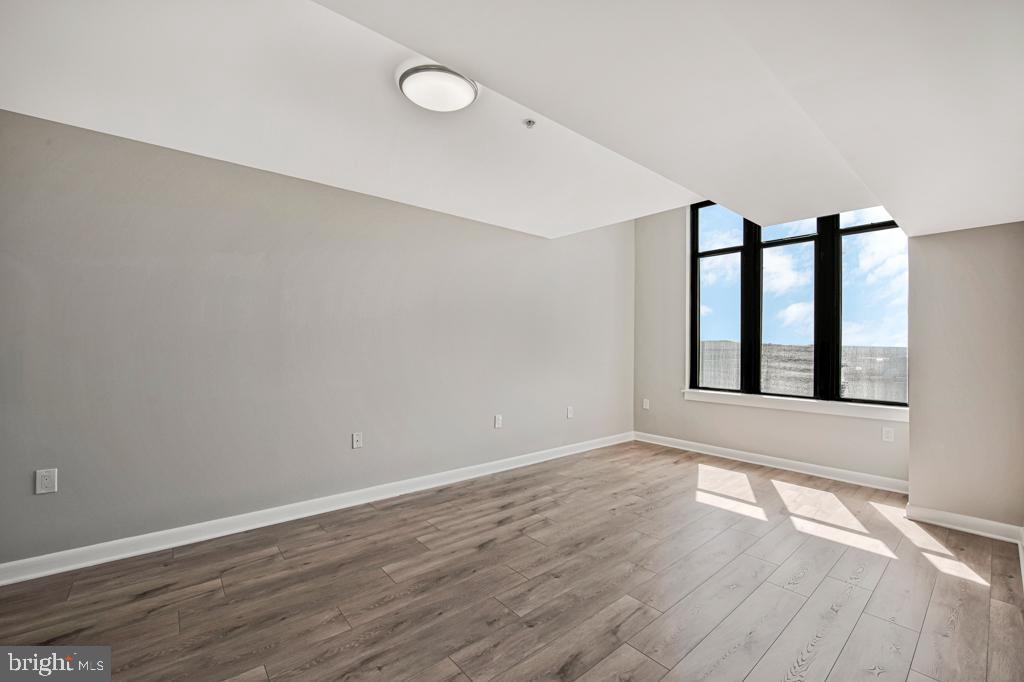 400 MASSACHUSETTS AVENUE NW 1322