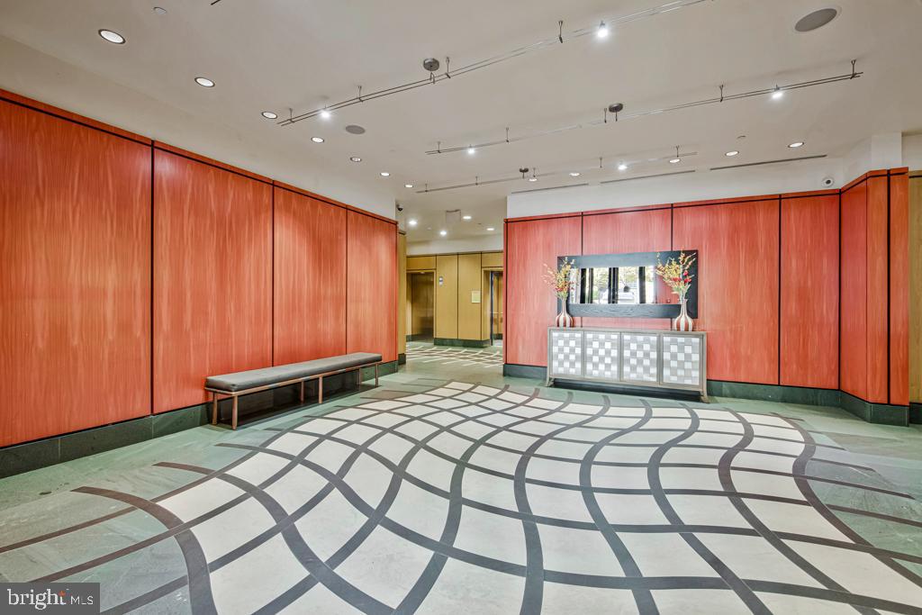 400 MASSACHUSETTS AVENUE NW 1322