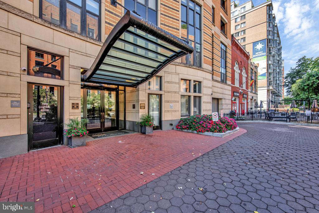 400 MASSACHUSETTS AVENUE NW 1322