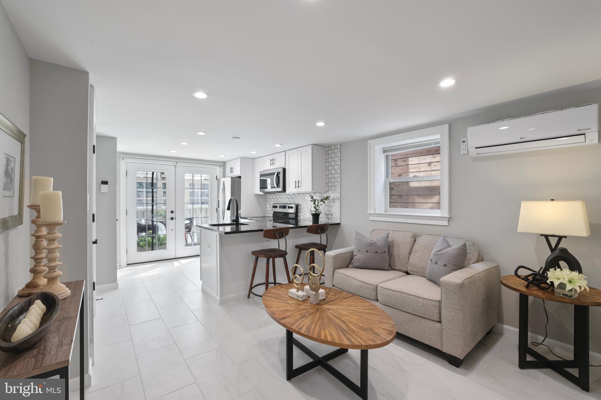 812 TEWKESBURY PLACE NW