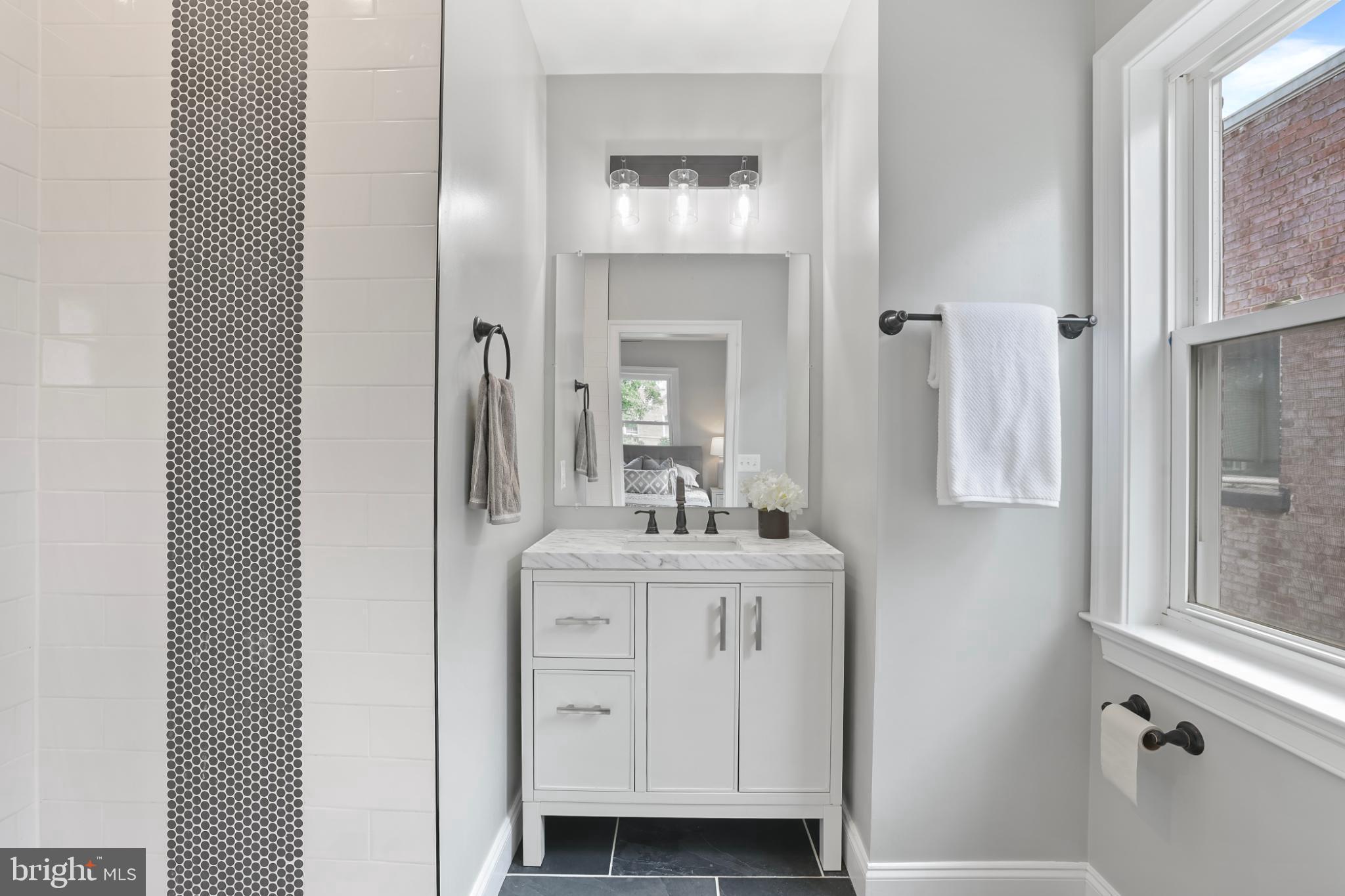 812 TEWKESBURY PLACE NW