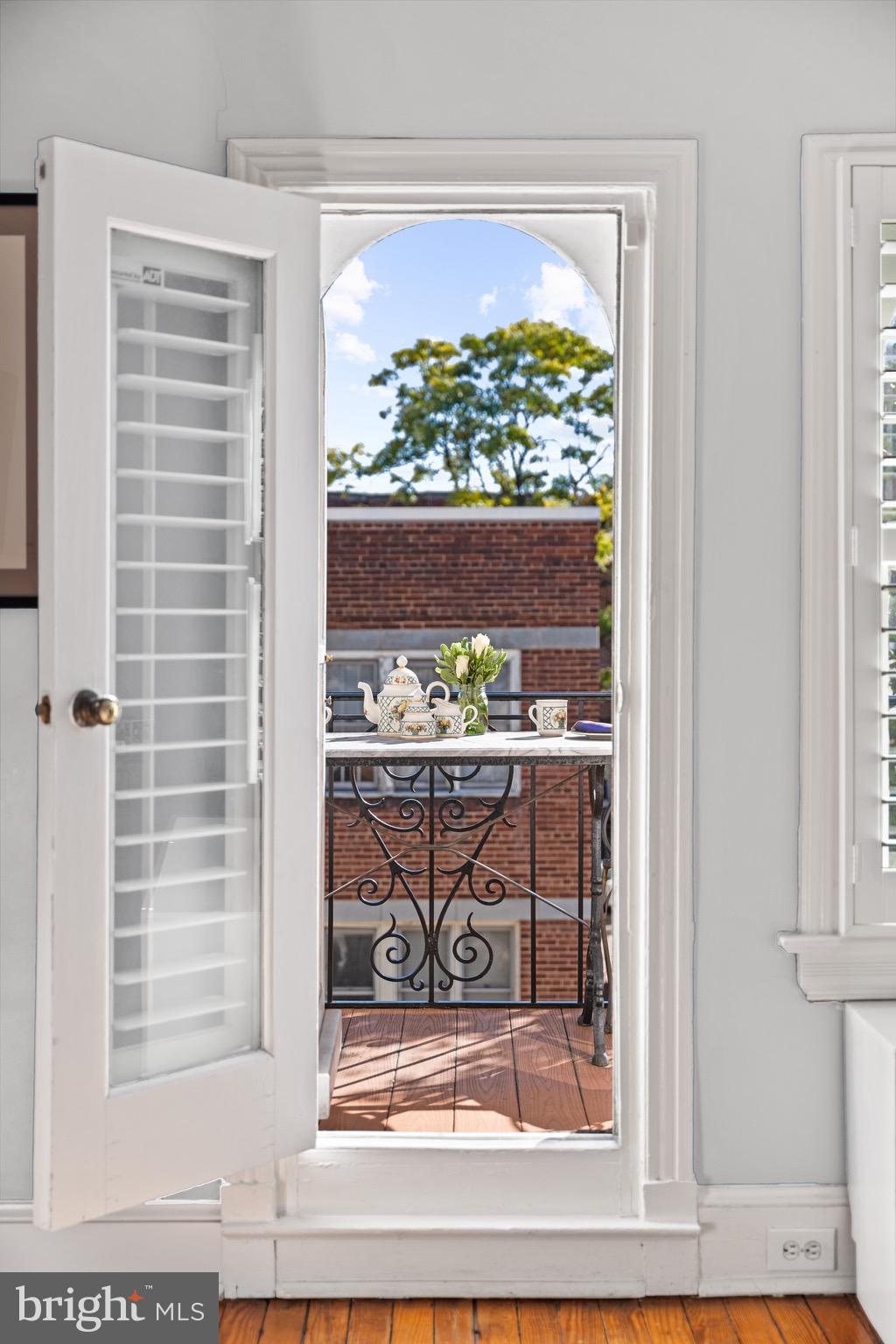 1823 RIGGS PLACE NW 2