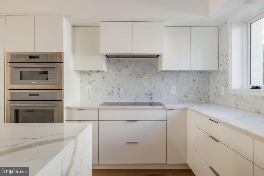 1202 POTOMAC STREET NW