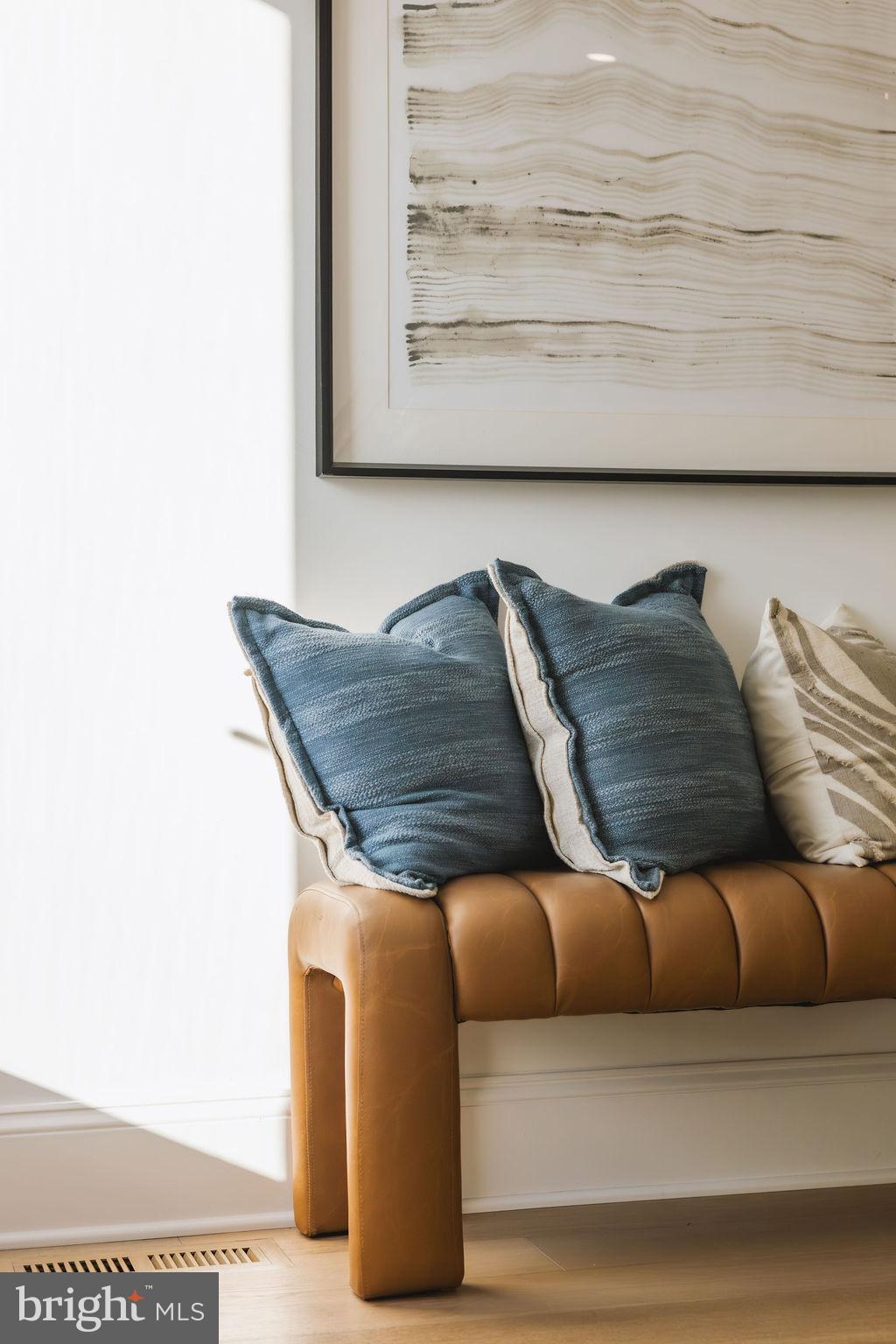 2460 ONTARIO ROAD NW