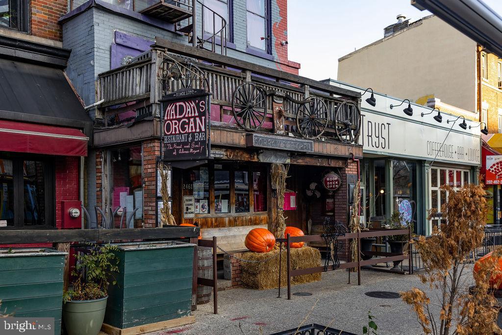 2460 ONTARIO ROAD NW