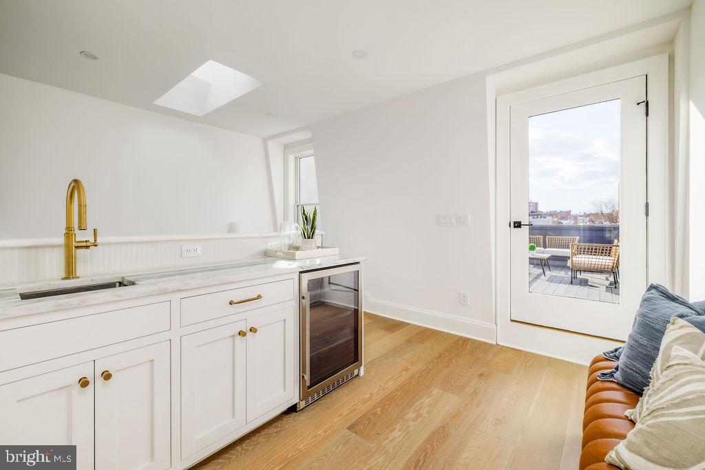 2460 ONTARIO ROAD NW