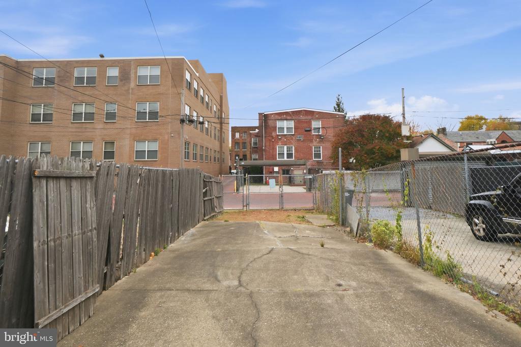 56 P STREET NW