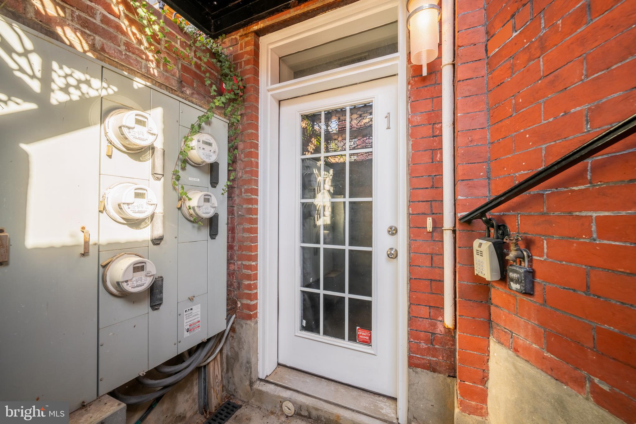 1135 6TH STREET NW 1