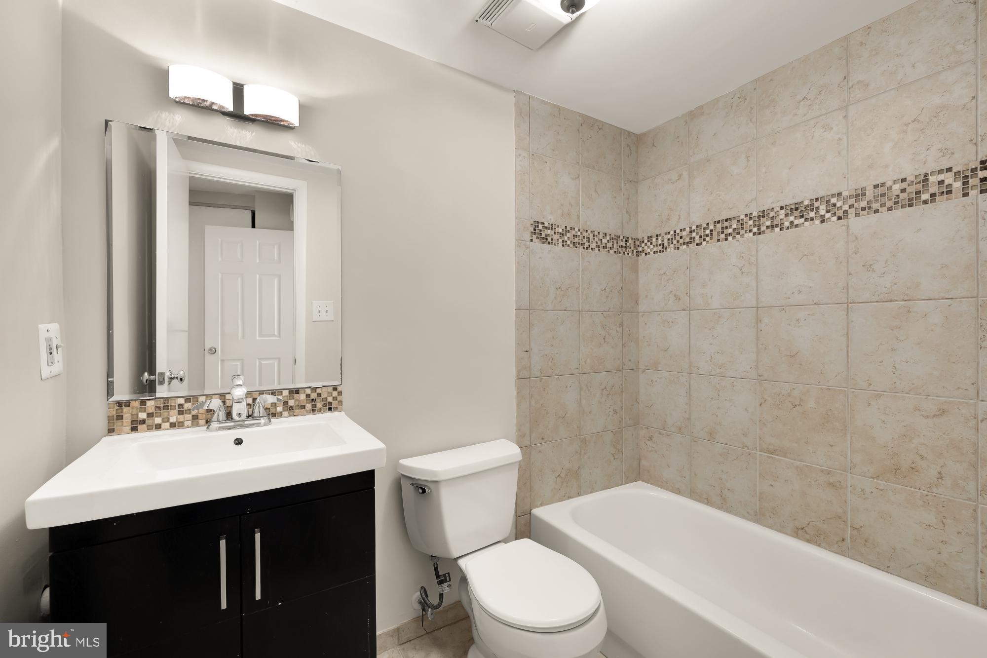 1239 VERMONT AVENUE NW 102