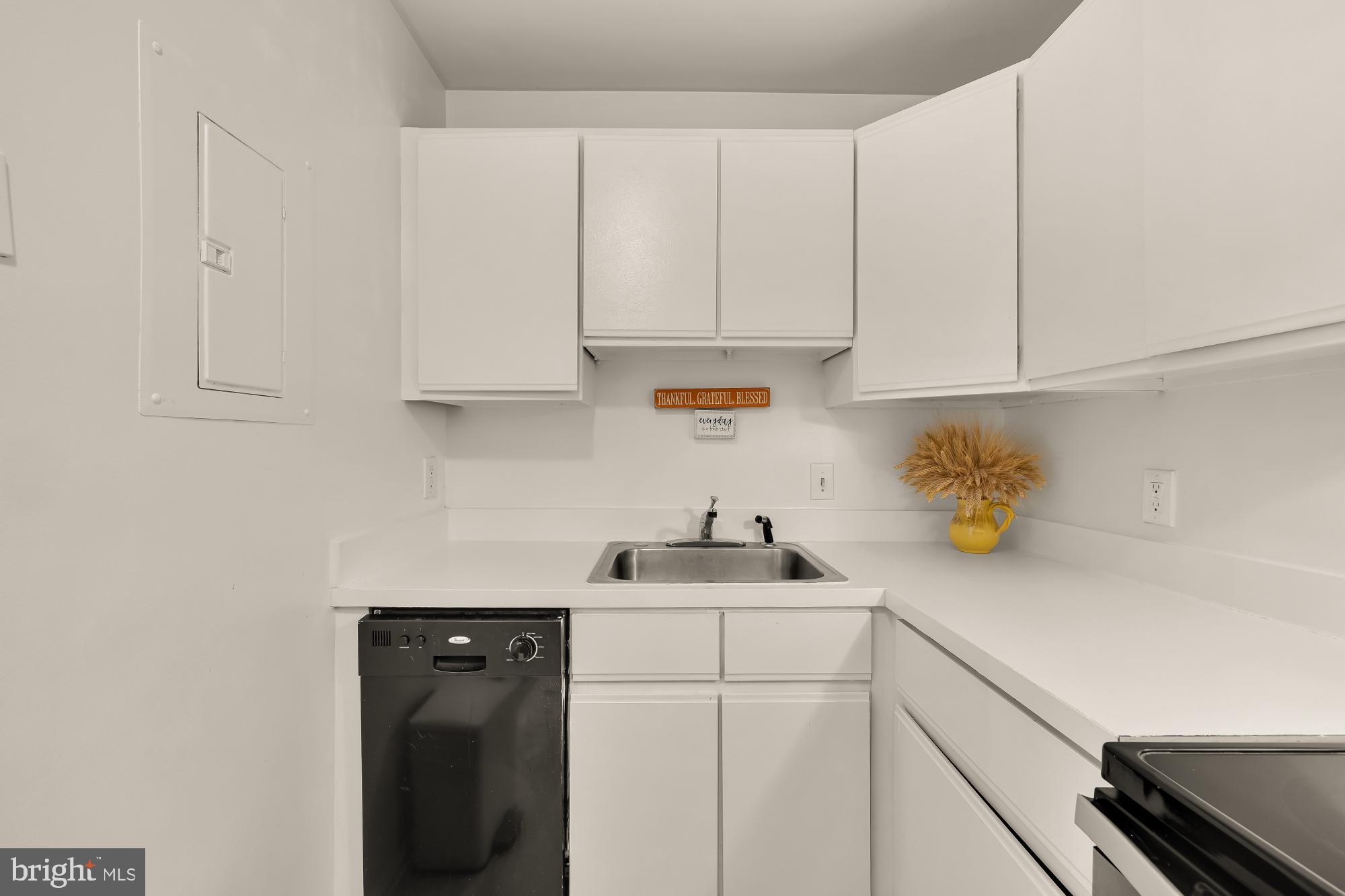 2630 ADAMS MILL ROAD NW 302