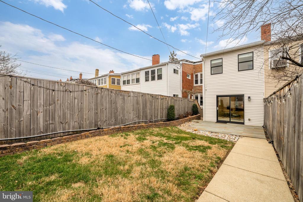 1328 SHEPHERD STREET NW