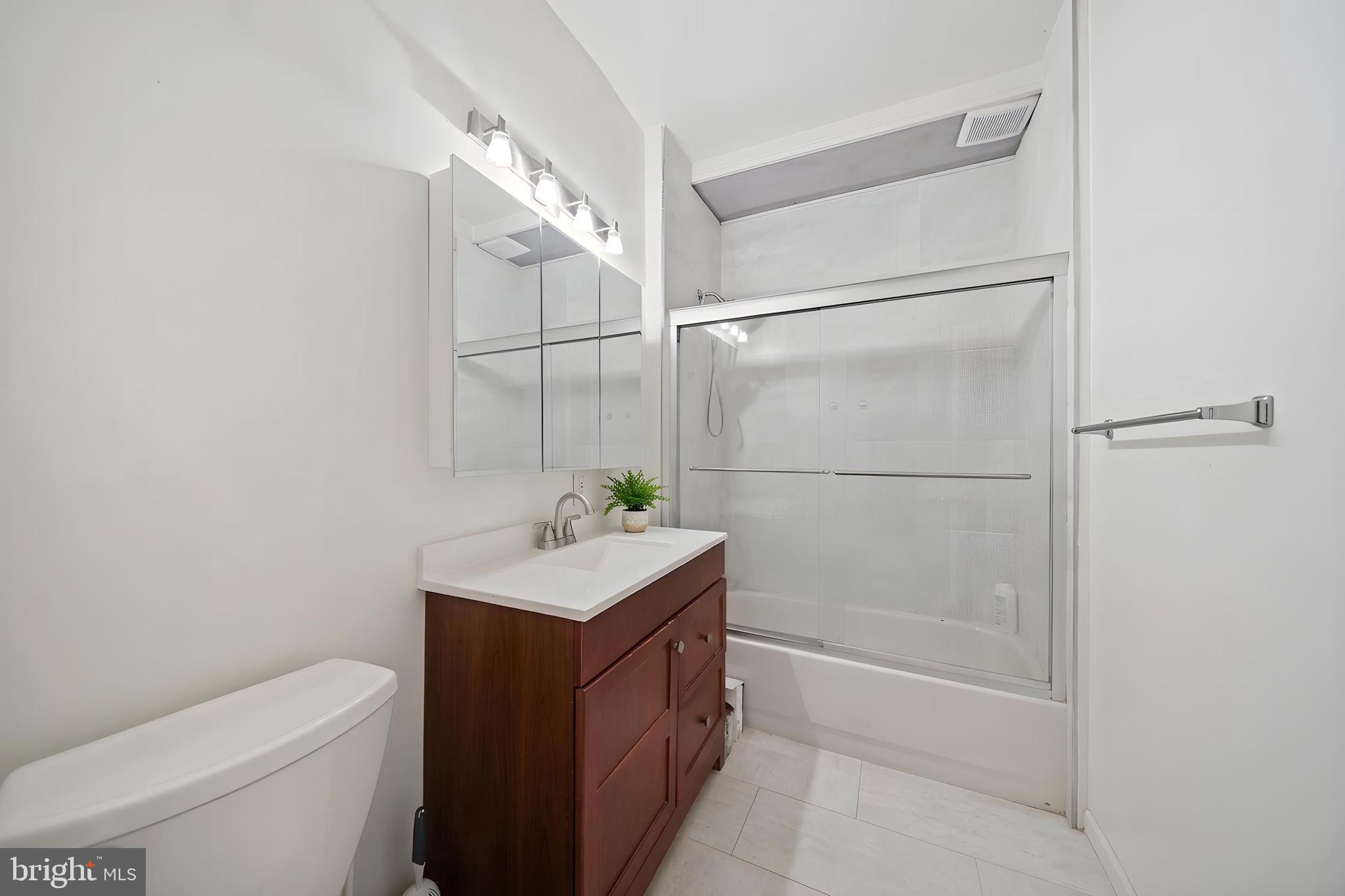 1711 35TH STREET NW 1