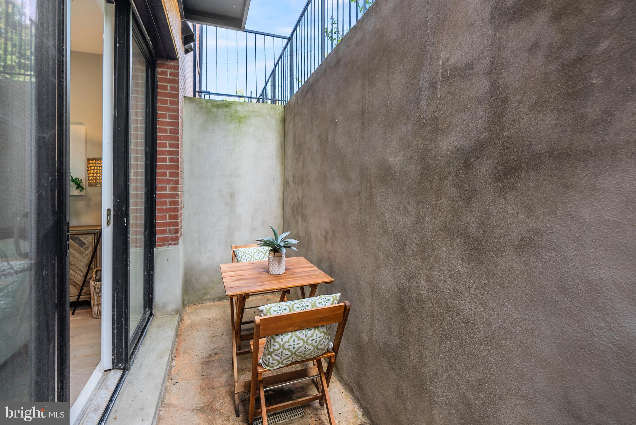 2019 M STREET NE 1