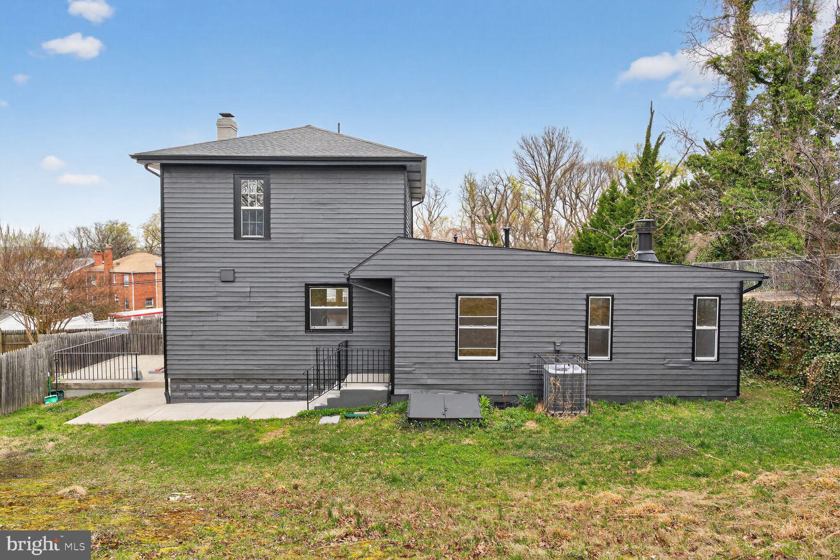 1242 ANACOSTIA ROAD SE