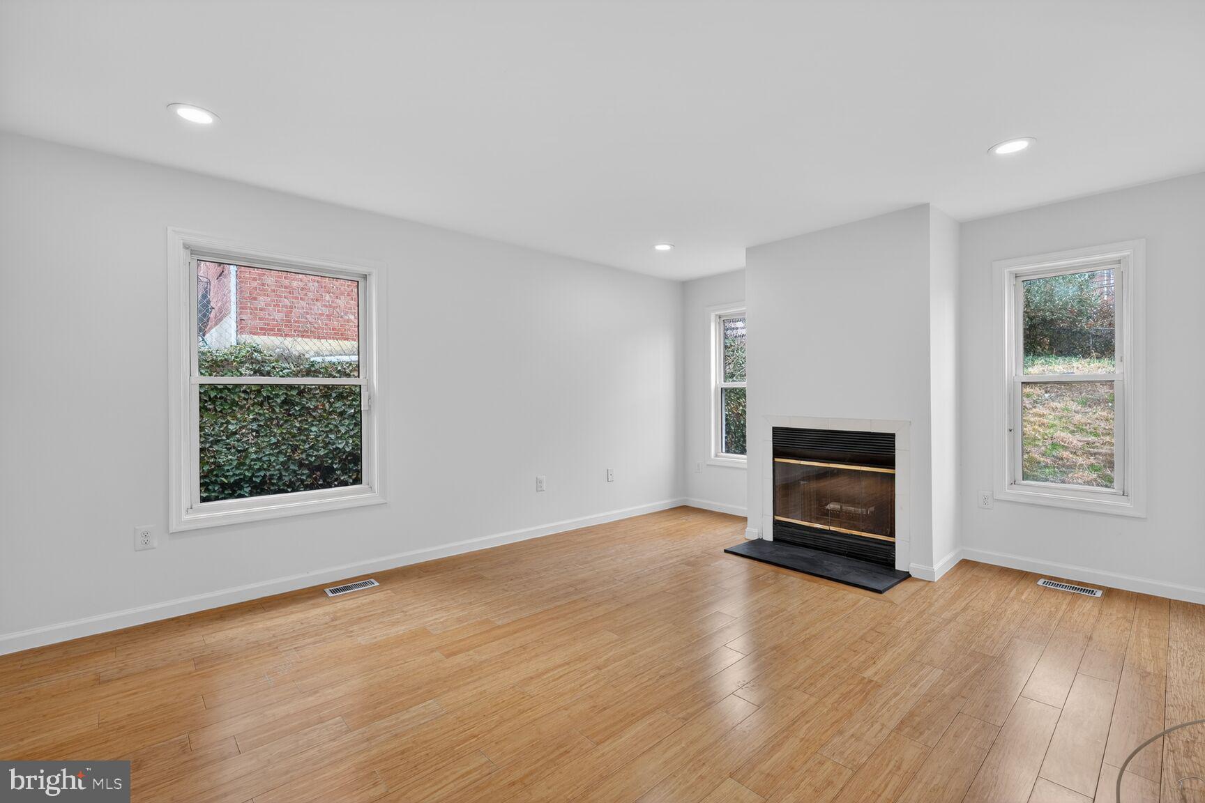 1242 ANACOSTIA ROAD SE