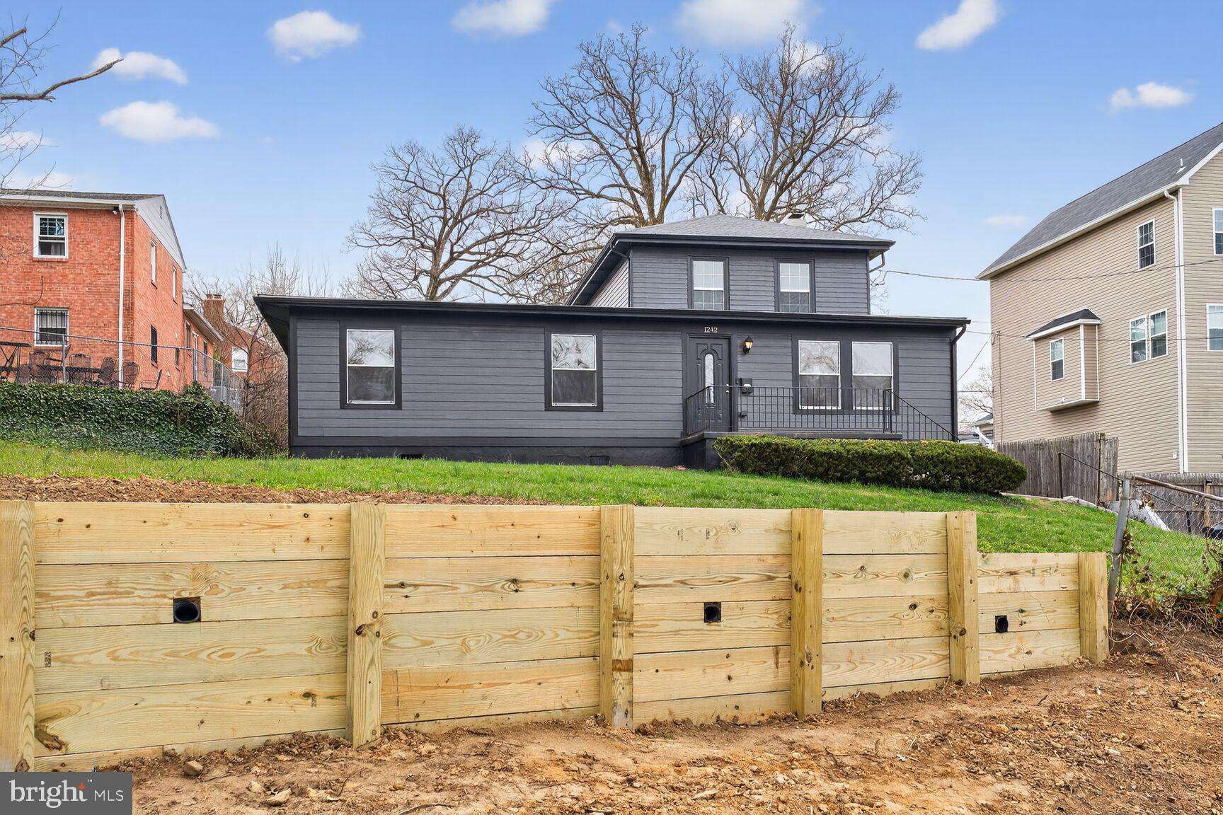 1242 ANACOSTIA ROAD SE