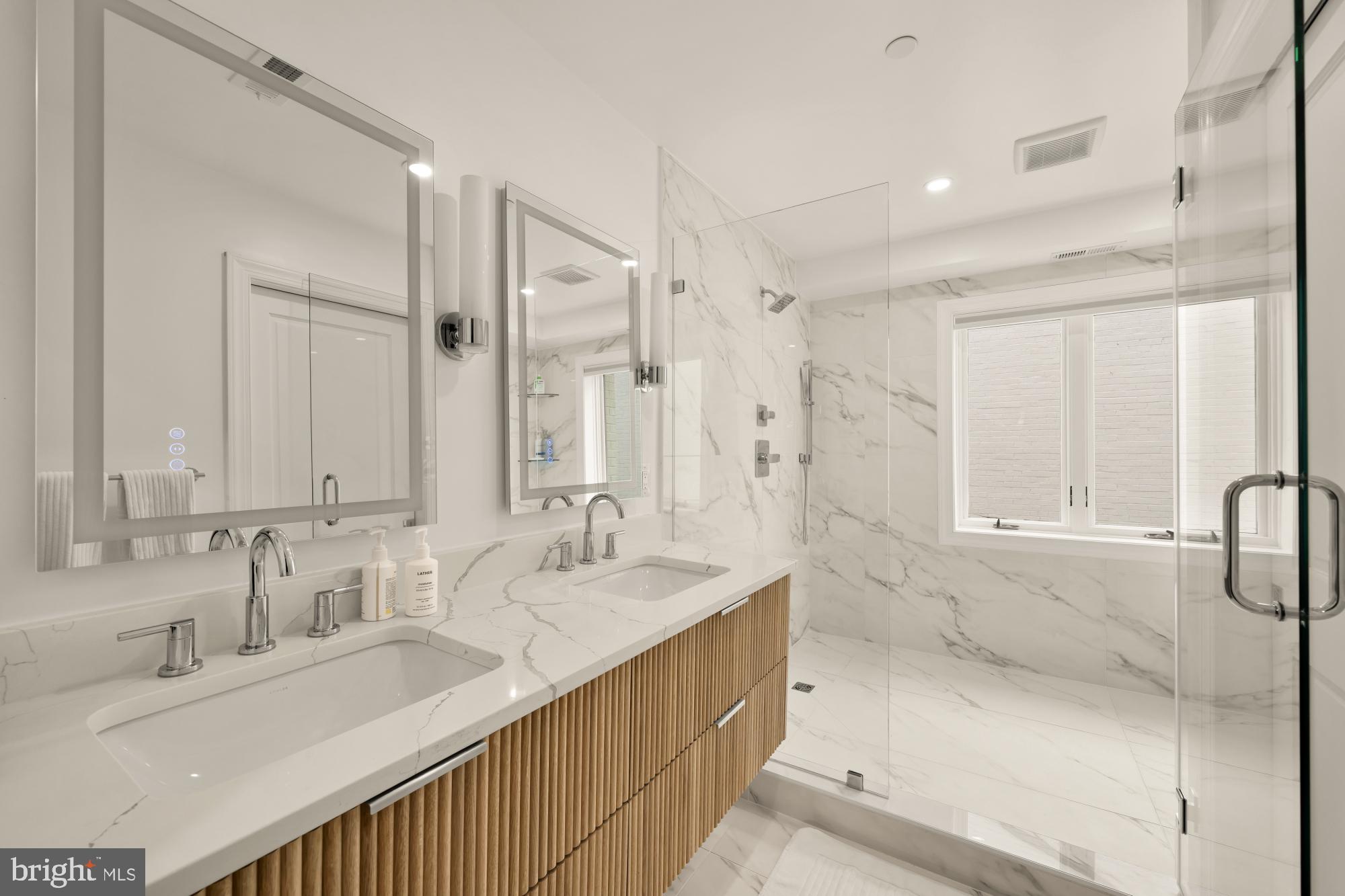 1202 POTOMAC STREET NW T6