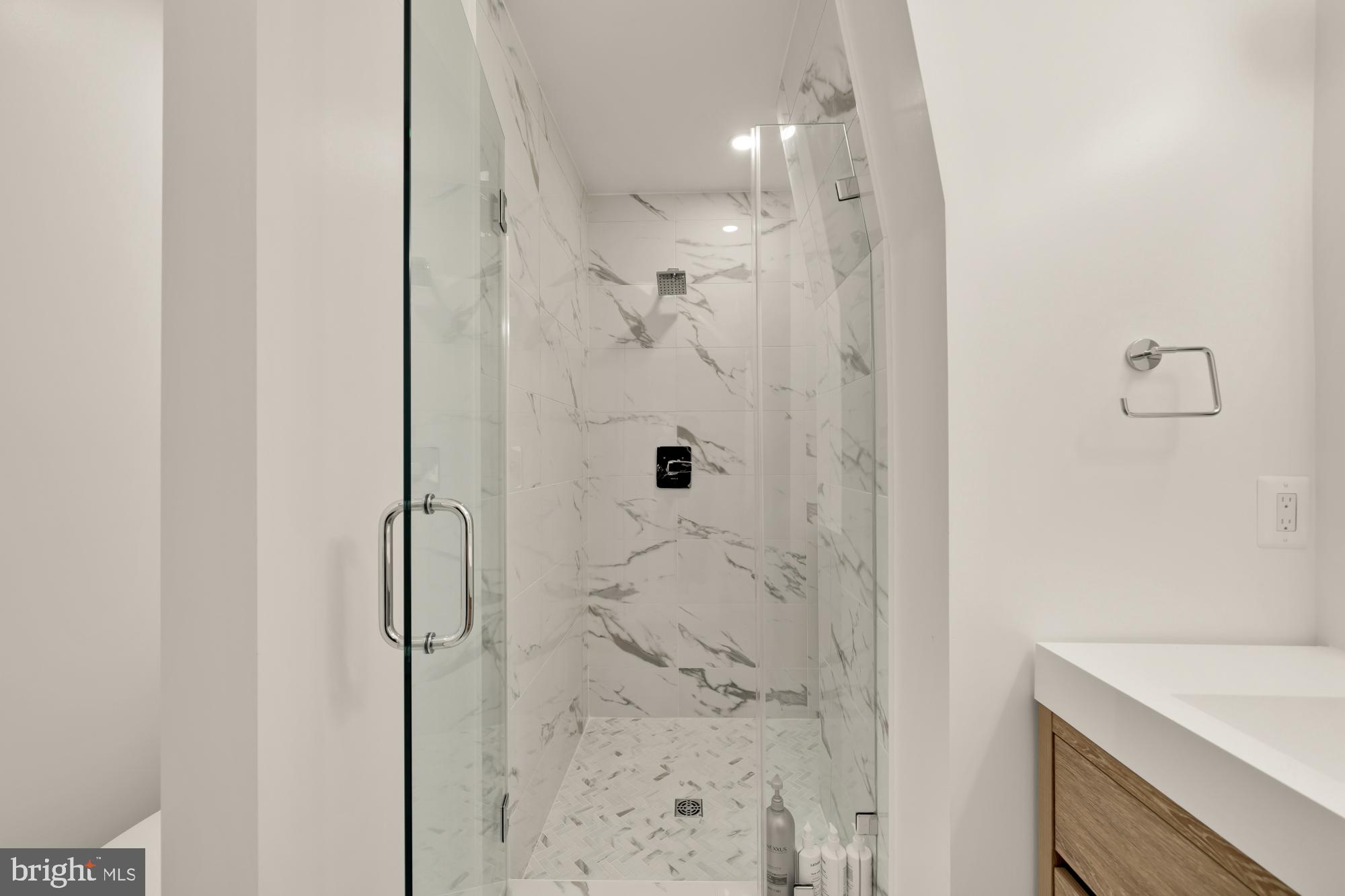 1202 POTOMAC STREET NW T6