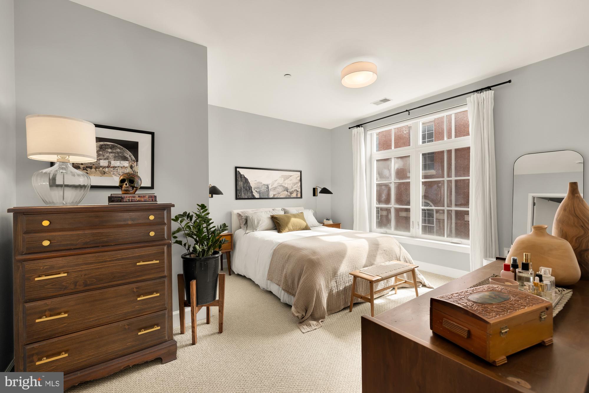 150 V STREET NW V204