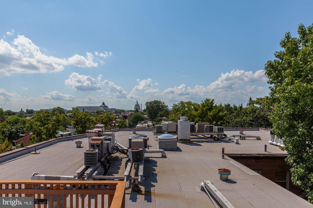 18 9TH STREET NE 307